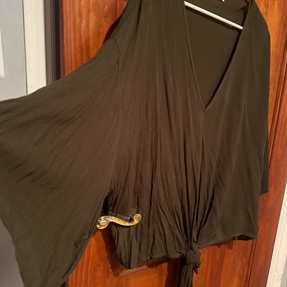 Women’s Top Olive Green - Picture 5 of 5